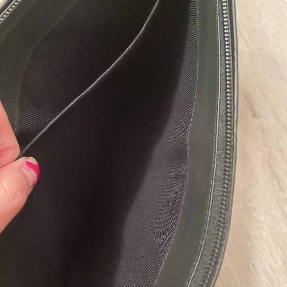 RAINS laptop sleeve with zipper closure - Picture 5 of 10